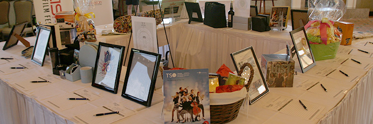 GolfWrapUp_silent-auction_750x250